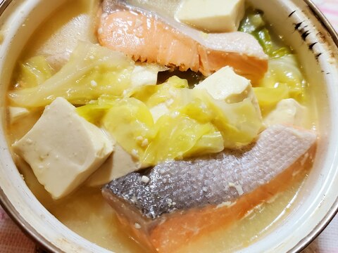 鮭と豆腐のちゃんちゃん風煮